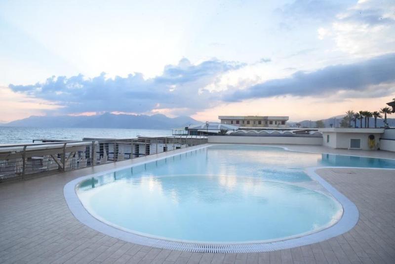 Blu Hotel Pontecagnano Exterior photo